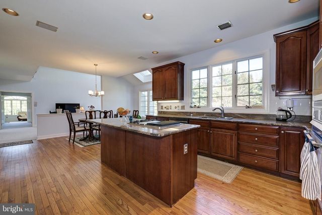 606 MCELWEE RD, Moorestown, NJ 08057