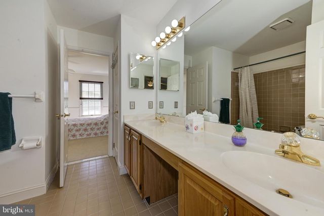 606 MCELWEE RD, Moorestown, NJ 08057