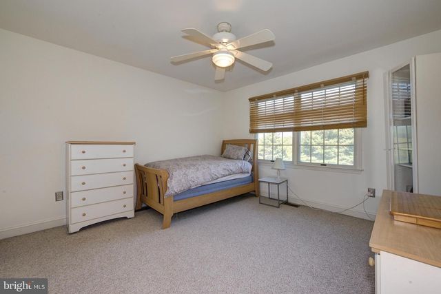 606 MCELWEE RD, Moorestown, NJ 08057