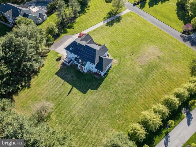 606 MCELWEE RD, Moorestown, NJ 08057