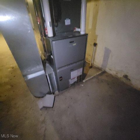 9815 Lorain Avenue, Cleveland, OH 44102