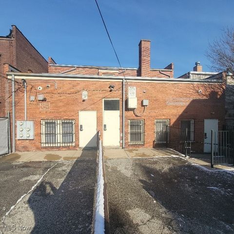 9815 Lorain Avenue, Cleveland, OH 44102