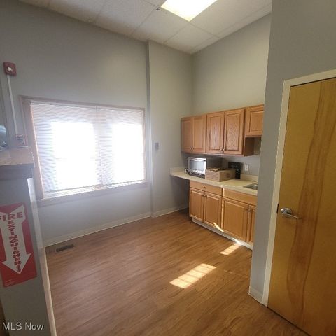 9815 Lorain Avenue, Cleveland, OH 44102