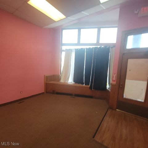 9815 Lorain Avenue, Cleveland, OH 44102