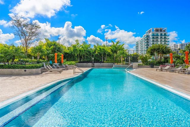 700 NE 24th St 3201, Miami, FL 33137