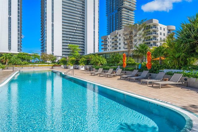 700 NE 24th St 3201, Miami, FL 33137