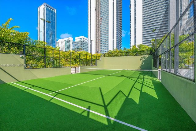 700 NE 24th St 3201, Miami, FL 33137