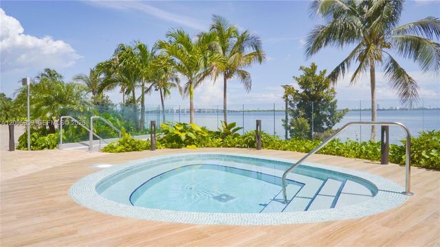 700 NE 24th St 3201, Miami, FL 33137