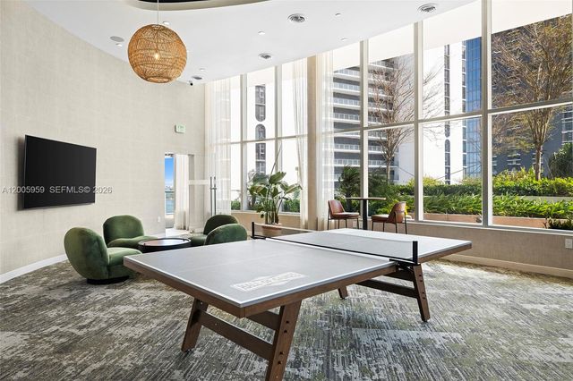 700 NE 24th St 3201, Miami, FL 33137