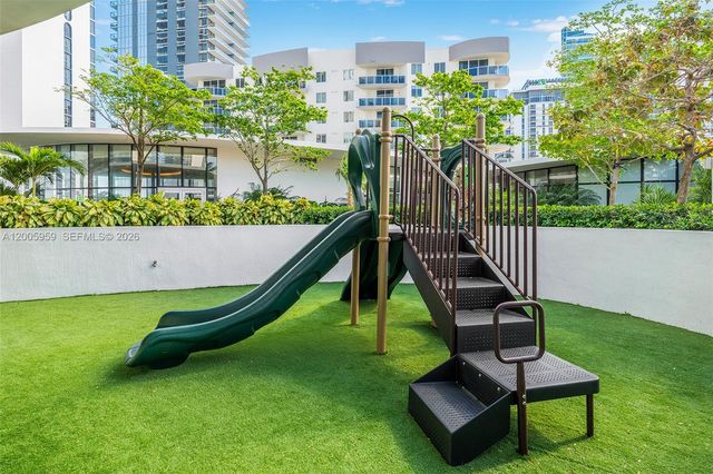 700 NE 24th St 3201, Miami, FL 33137
