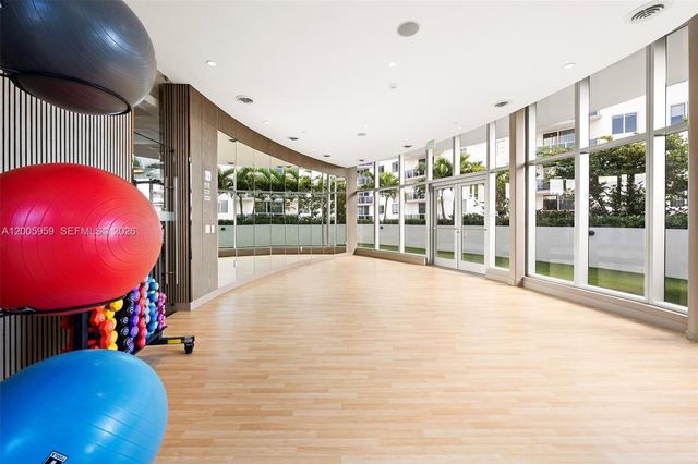 700 NE 24th St 3201, Miami, FL 33137