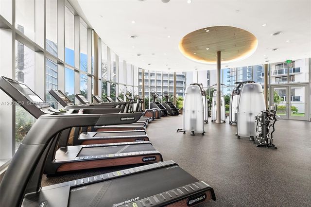 700 NE 24th St 3201, Miami, FL 33137
