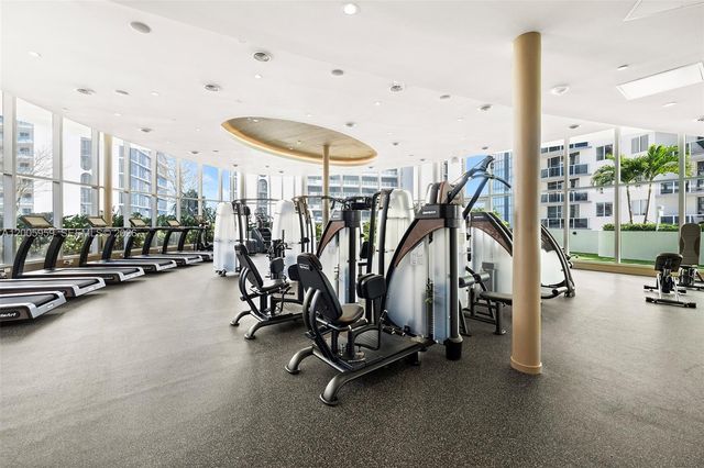 700 NE 24th St 3201, Miami, FL 33137