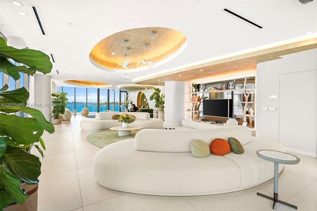 700 NE 24th St 3201, Miami, FL 33137