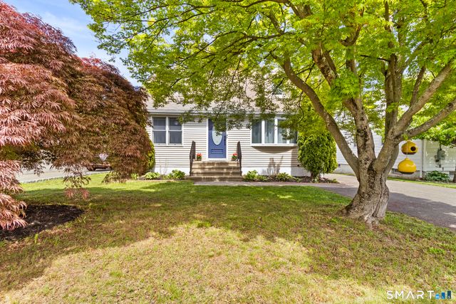 1710 Stratfield Road, Fairfield, CT 06825