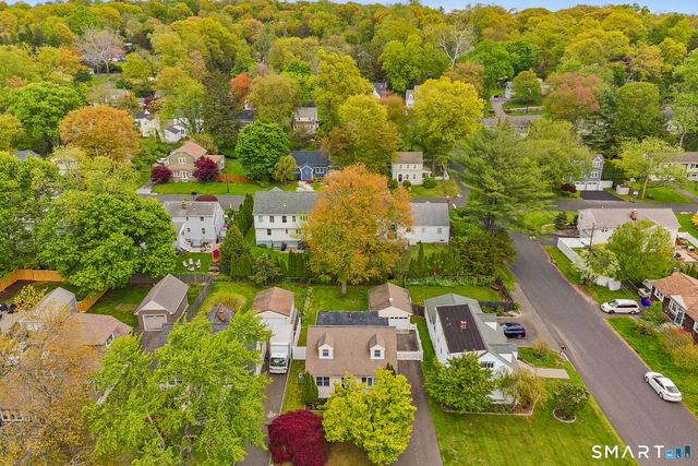1710 Stratfield Road, Fairfield, CT 06825