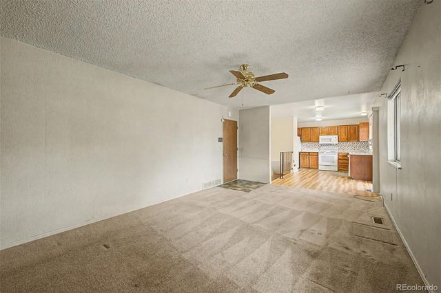 1123 S Lewiston Way, Aurora, CO 80017