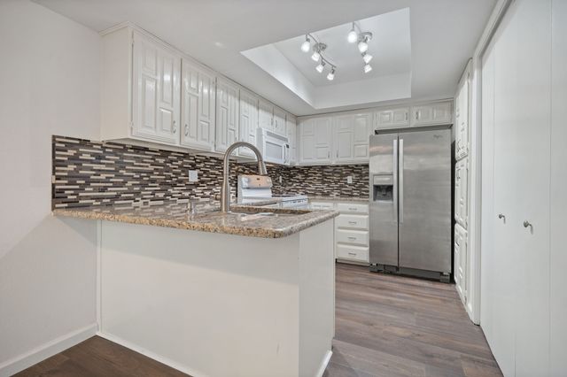 14151 Montfort Drive 302, Dallas, TX 75254