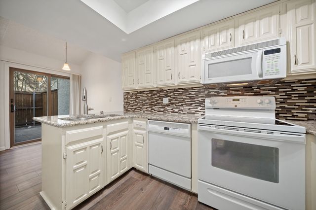 14151 Montfort Drive 302, Dallas, TX 75254