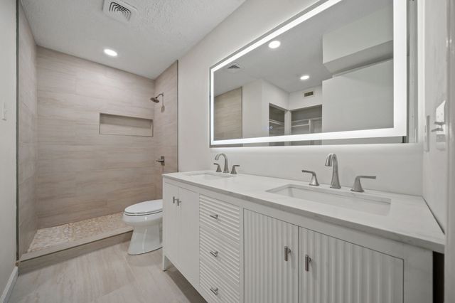 14151 Montfort Drive 302, Dallas, TX 75254