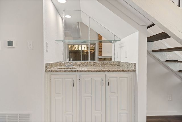 14151 Montfort Drive 302, Dallas, TX 75254