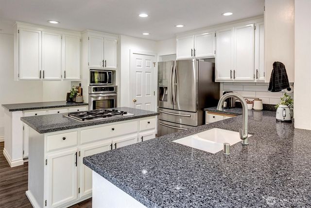 225 SE 10th Circle, North Bend, WA 98045