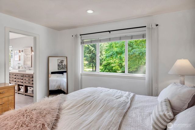 225 SE 10th Circle, North Bend, WA 98045