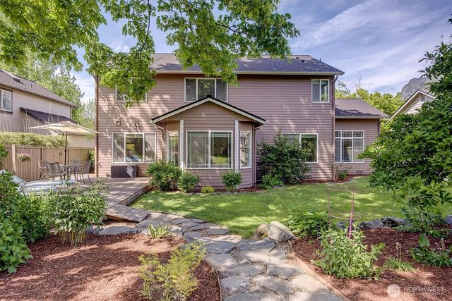 225 SE 10th Circle, North Bend, WA 98045