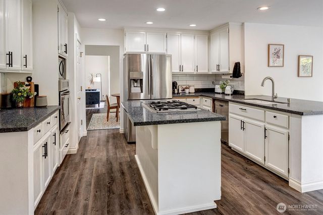 225 SE 10th Circle, North Bend, WA 98045