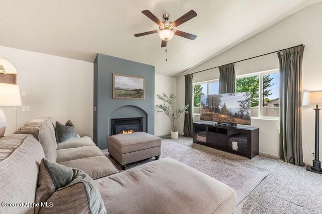 3363 N Woodford ST, Post Falls, ID 83854