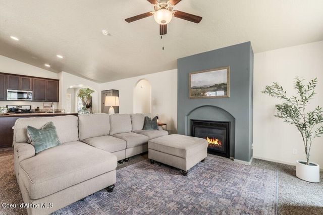 3363 N Woodford ST, Post Falls, ID 83854