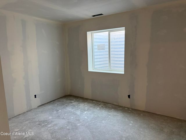 3363 N Woodford ST, Post Falls, ID 83854