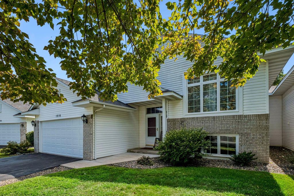 1016 Lilac Court, Shakopee, MN 55379 — photo 3