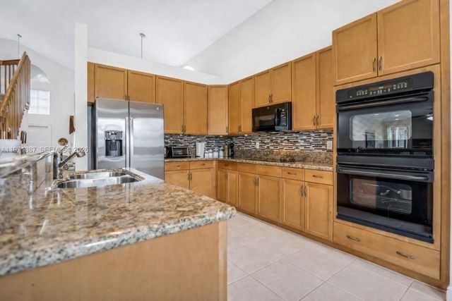 5321 SW 184th Way, Miramar, FL 33029