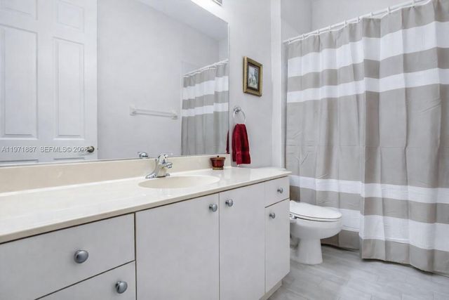 5321 SW 184th Way, Miramar, FL 33029