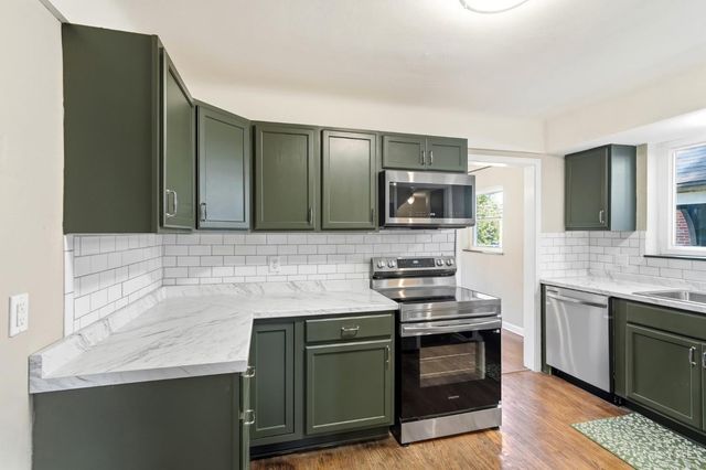 1127 W North Bend Dr, Cincinnati, OH 45224