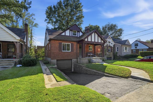 1127 W North Bend Dr, Cincinnati, OH 45224