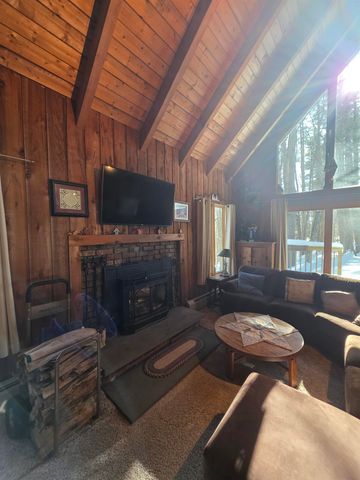 1 Frog Hollow, Wilmington, VT 05363