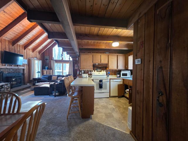 1 Frog Hollow, Wilmington, VT 05363