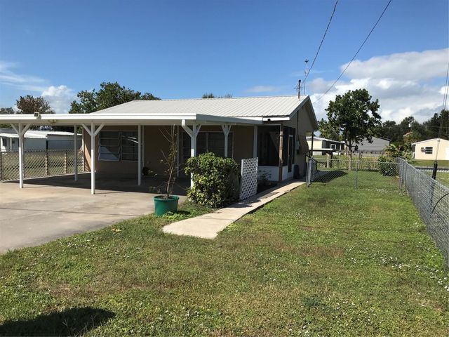 1112 21st St, Okeechobee, FL 34974