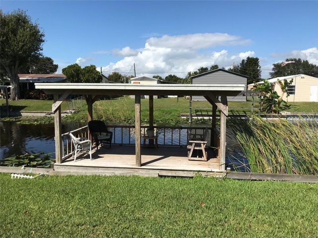 1112 21st St, Okeechobee, FL 34974