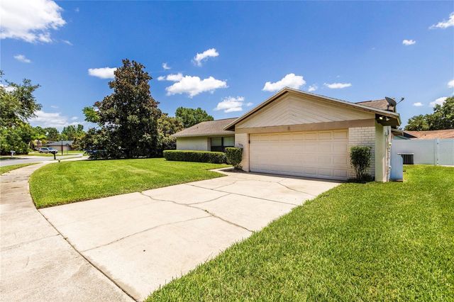 1002 GAMMAGE POINT, Oviedo, FL 32765