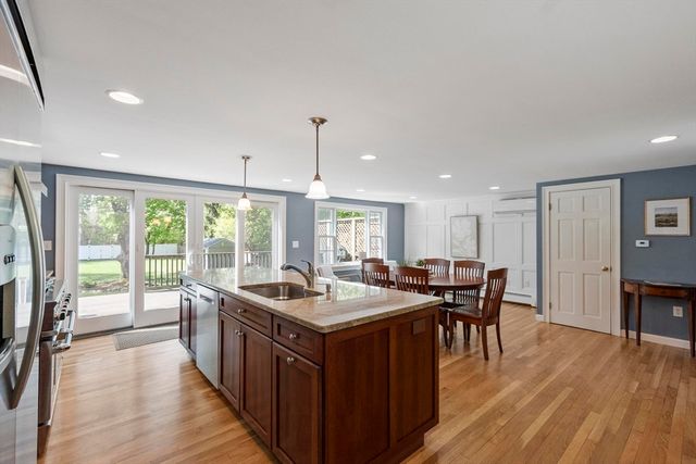 93 Nashoba Rd, Concord, MA 01742