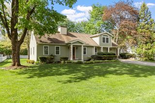 93 Nashoba Rd, Concord, MA 01742