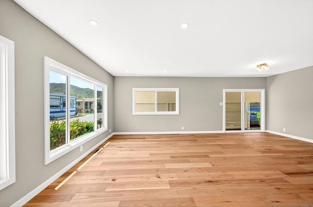 8301 Mission gorge Road 64, Santee, CA 92071