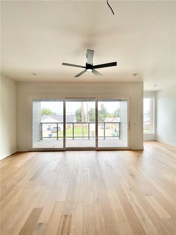 204 NW 9th Street, Bentonville, AR 72712