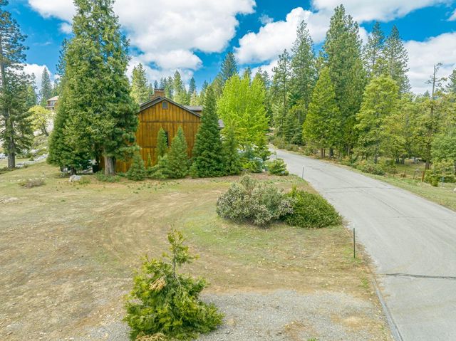 42096 Majestic Lane, Shaver Lake, CA 93664