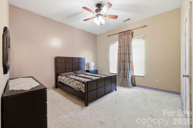 1803 Wilton Gate Drive, Charlotte, NC 28262