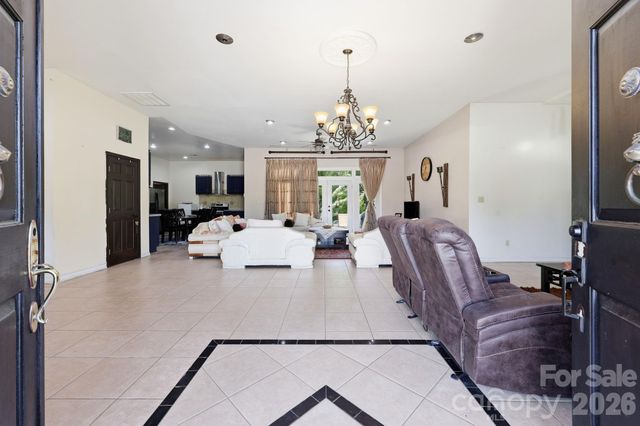 1803 Wilton Gate Drive, Charlotte, NC 28262