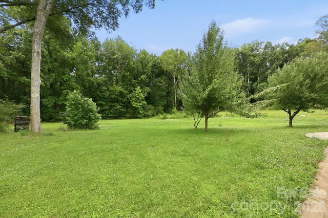 1803 Wilton Gate Drive, Charlotte, NC 28262